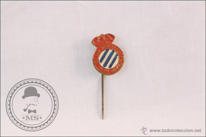 Collezionismo sportivo: Antigua Insignia de Aguja - Escudo Real Club Deportivo Espa&ntilde;ol / Espanyol - 15 x 12 Mm