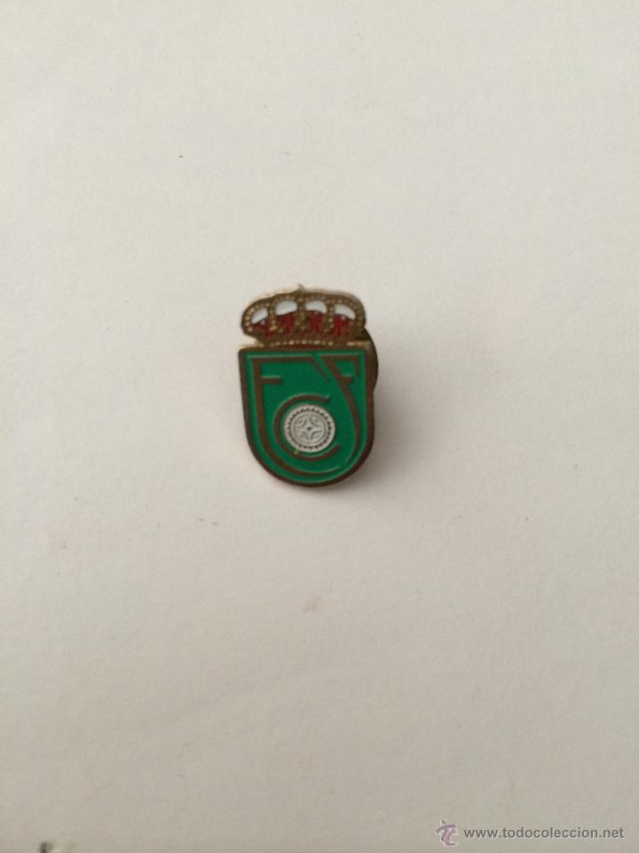 Collezionismo sportivo: INSIGNIA PIN DE LA FEDERACION CANTABRA DE FUTBOL - CANTABRIA
