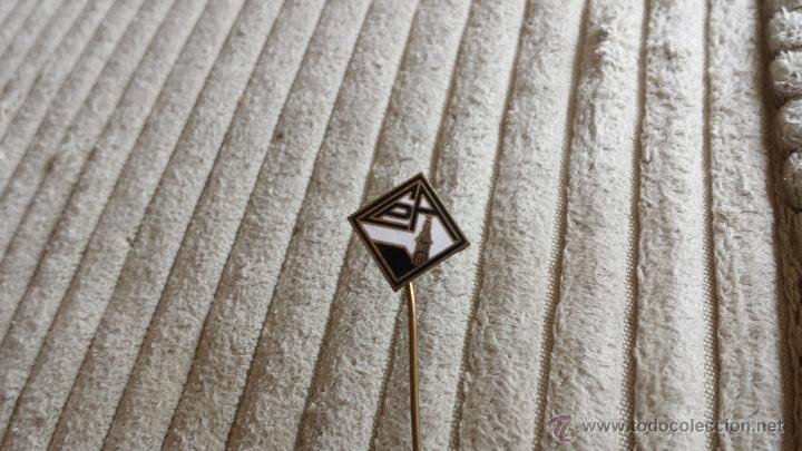 Collectionnisme sportif: PIN DE FUTBOL C..A. P . DE COIMBRA (DE AGUJA)
