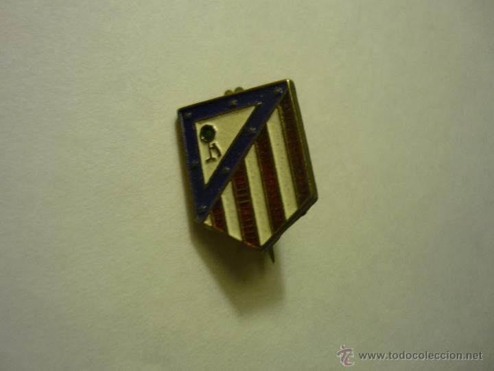 Collectionnisme sportif: pin futbol at.madrid .--aguja