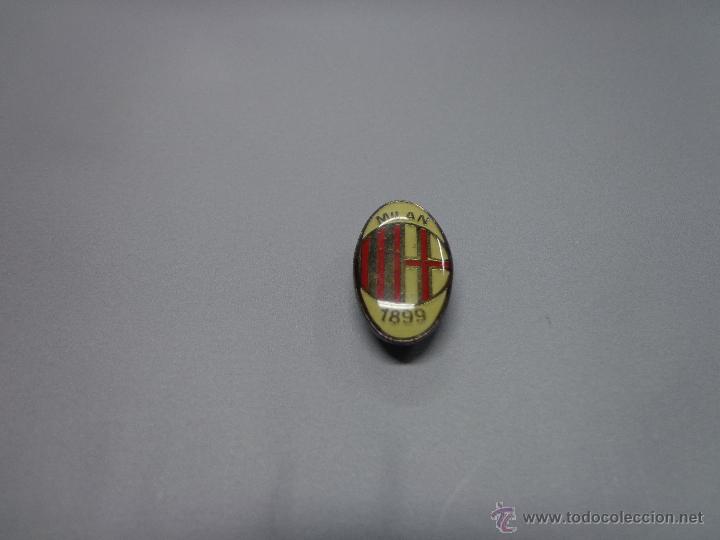 Coleccionismo deportivo: pin del milan - Foto 1
