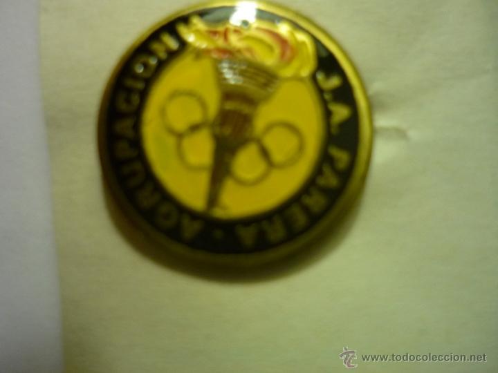 Collectionnisme sportif: PIN FUTBOL AGRUP-J-A-PARERA.-BOTON