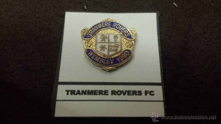 Collezionismo sportivo: PIN EQUIPO FUTBOL INGL&Eacute;S TRANMERE ROVERS FC (RARA INSIGNIA ESMALTADA PEGADA EN LAMINA)