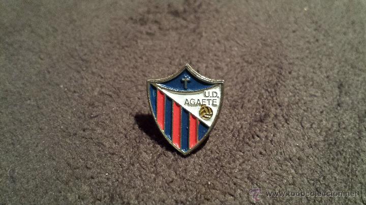 Collectionnisme sportif: PIN ESCUDO EQUIPO FUTBOL UNI&Oacute;N DEPORTIVA AGAETE (CLUB DE LAS ISLAS CANARIAS )