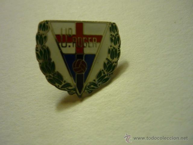 Coleccionismo deportivo: pin futbol ud roger fed.catalana