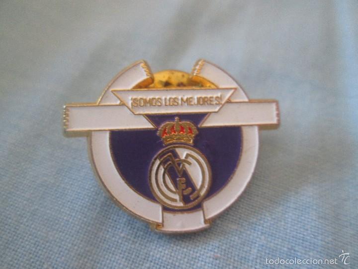 Coleccionismo deportivo: Pin REAL Madrid C F... - Foto 1