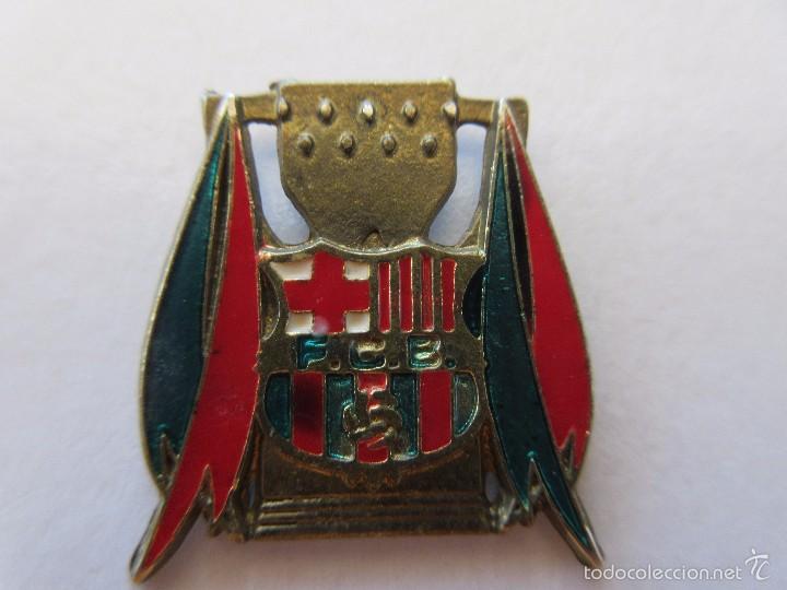 Collectionnisme sportif: Pin's del F.C.Barcelona