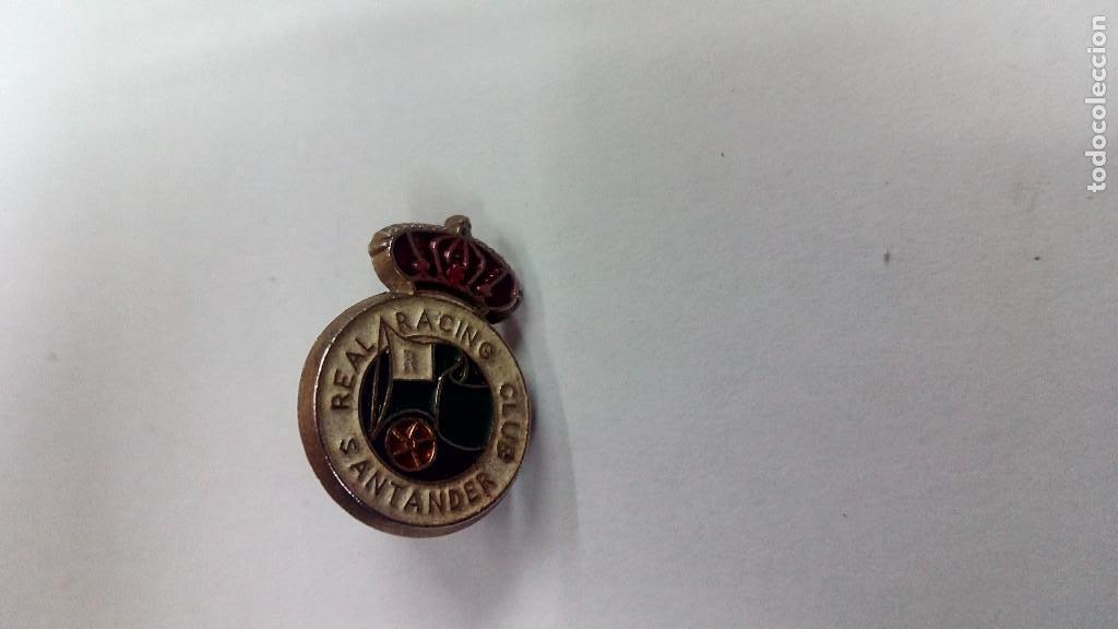 Coleccionismo deportivo: Emblema insignia Real Racing Santander - Foto 1