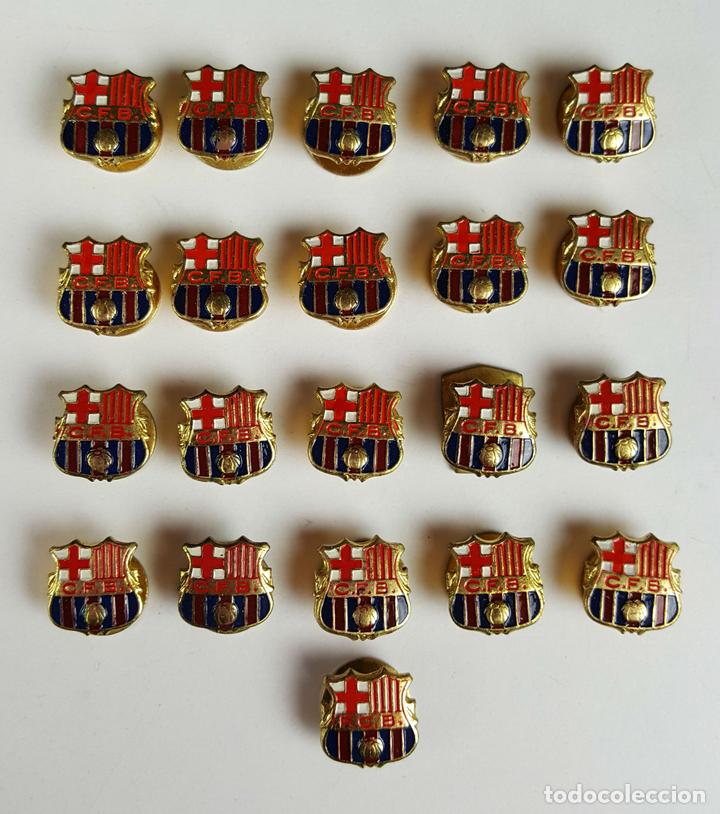 Coleccion De 21 Pins De Cf Barcelona. Metal Esm - Comprar Pins De ...