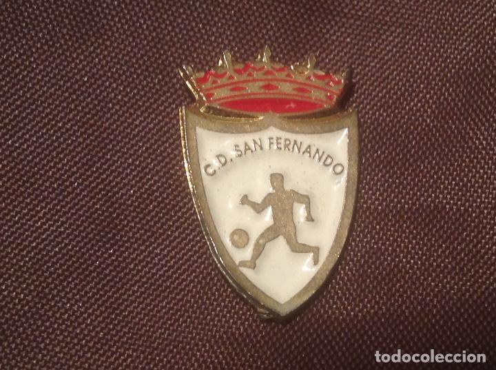 Collezionismo sportivo: Pin Sin Aguja C.D. San Fernando