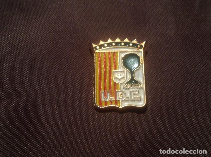 Colecionismo desportivo: Pin Sin Aguja U D F