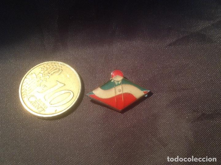Collectionnisme sportif: Pin Sin Aguja futbol extranjero sin identificar