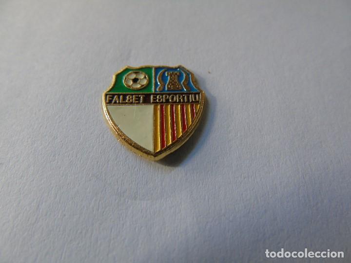 Collezionismo sportivo: PIN FUTBOL- FALSET ESPORTIU (TARRAGONA)