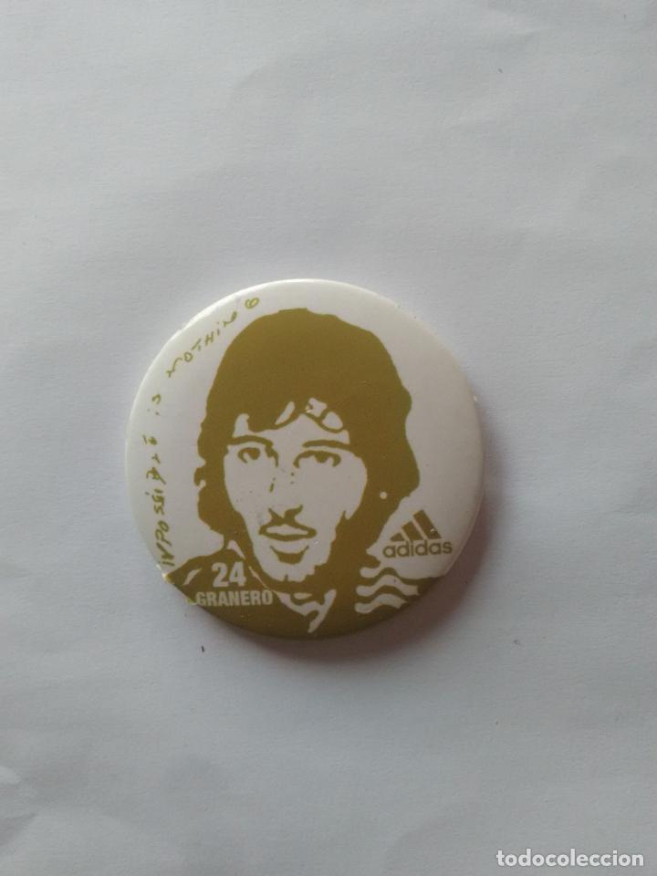 Coleccionismo deportivo: CHAPA PUBLICITARIA ADIDAS PUBLICIDAD IMPOSSIBLE IS NOTHING: GRANERO, REAL MADRID (DI&Aacute;METRO 4,5 CM)