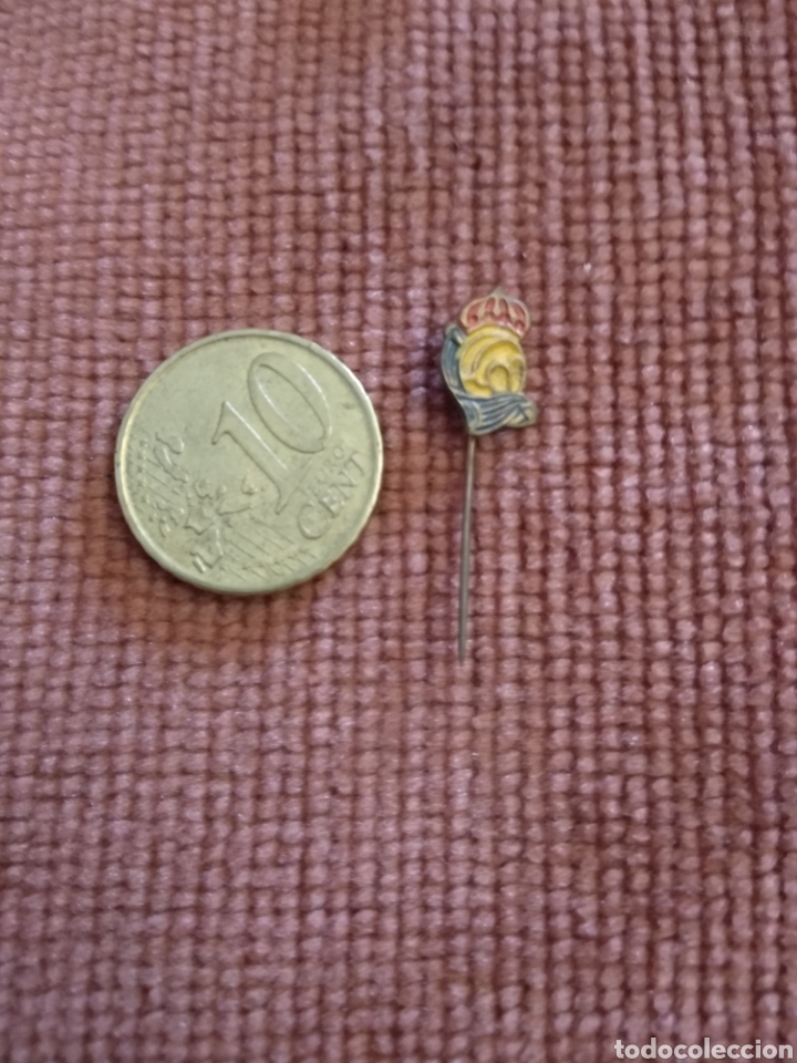 Colecionismo desportivo: PIN AGUJA REAL SOCIEDAD F&Uacute;TBOL MEDIADOS SIGLO XX