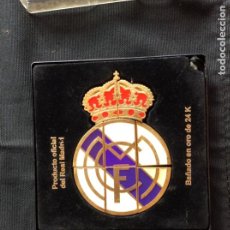 Coleccionismo deportivo: ESCUDO REAL MADRID COMPUESTO POR 8 PINS. Lote 143876102