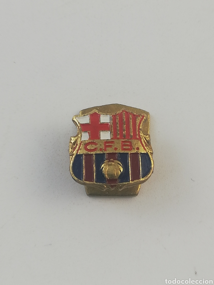 Coleccionismo deportivo: ANTIGUO PIN INSIGNIA SOLAPA OJAL CFB CF FC BARCELONA BAR&Ccedil;A ESCUDO