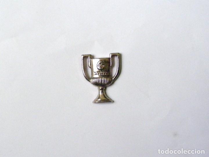 Coleccionismo deportivo: PIN COPA - Foto 1
