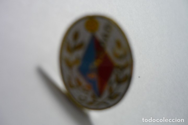 Collectionnisme sportif: PIN FUTBOL CD SOLEDAD