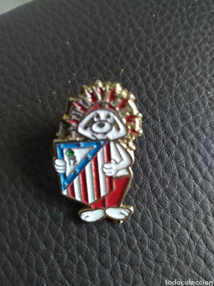 Coleccionismo deportivo: Pin Atletico Madrid Mascota - Foto 1