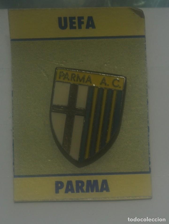 Coleccionismo deportivo: ANTIGUO PIN / UEFA PARMA - Foto 1