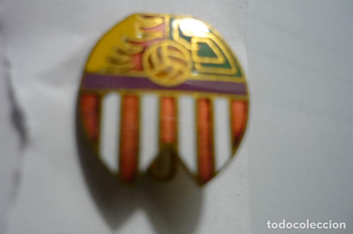 Coleccionismo deportivo: PIN FUTBOL SAN MIGUEL  --AGUJA