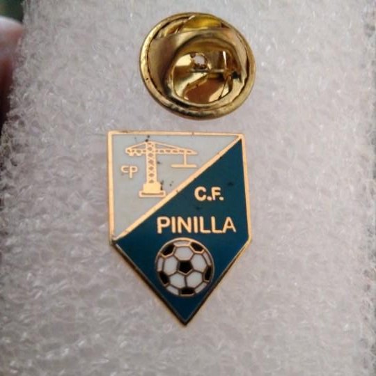 insignia/pin del equipo de fútbol conil cf (cád - Buy Football pins on  todocoleccion