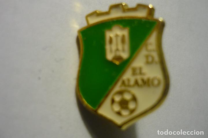 Sammelleidenschaft Sport: pin futbol cd el alamo