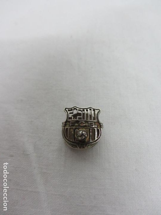 Collectionnisme sportif: Pin del Futbol Club Barcelona. 25 anys de Soci. En plata de ley s.XX
