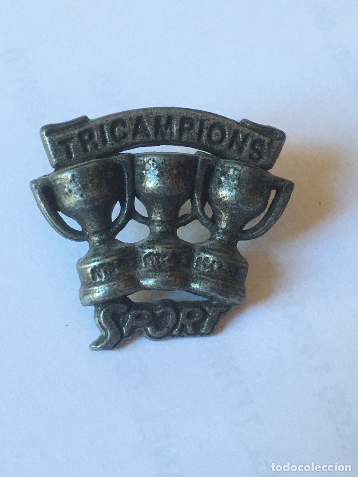 Coleccionismo deportivo: Pin Sport FC Barcelona Tricampi&oacute;