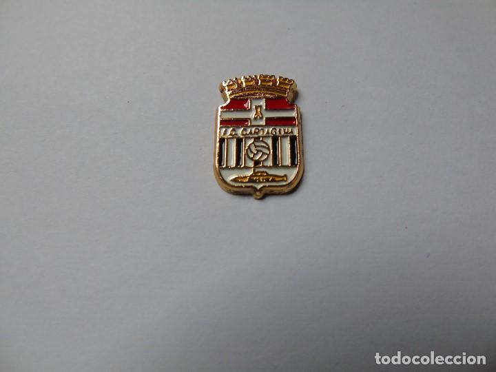 Coleccionismo deportivo: PIN DEL FUTBOL CLUB CARTAGENA