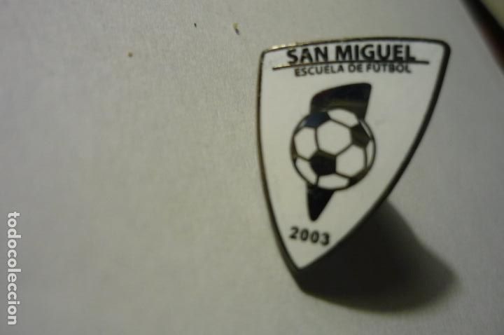 Coleccionismo deportivo: pin futbol ef san miguel
