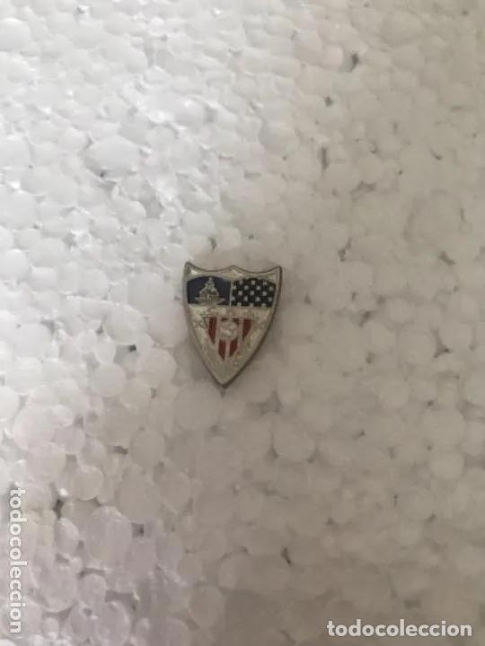 Collectionnisme sportif: PIN FUTBOL C.F.J. MOLLERUSSA