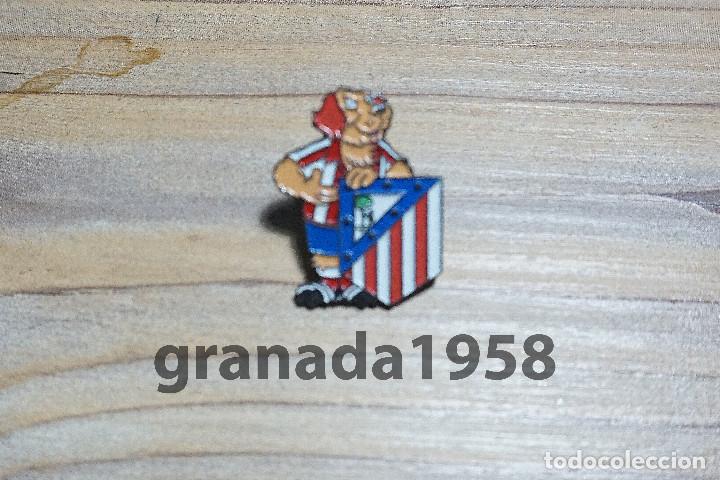 Coleccionismo deportivo: PIN PINS COLACAO COLA CAO, F&Uacute;TBOL. LIGA. ATL&Eacute;TICO DE MADRID. A&Ntilde;OS 90