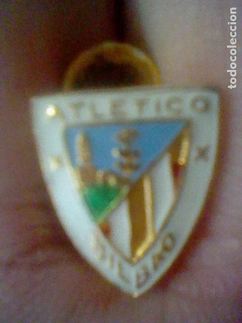 Collectionnisme sportif: BILBAO ATLETICO INSIGNIA OJAL PINTURA LACADA 1,2 CMS ALTO ANTIGUA