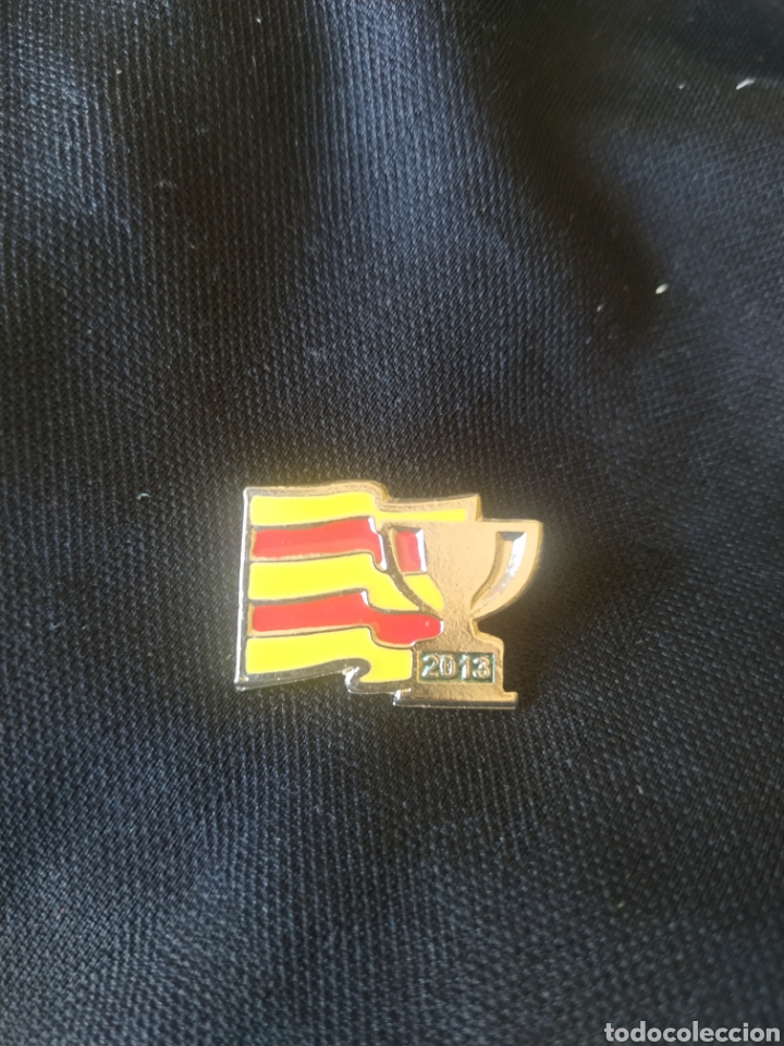 Sammelleidenschaft Sport: pin F C Barcelona campe&oacute;n Liga 2013 Bandera Catalana Catalunya Catalu&ntilde;a