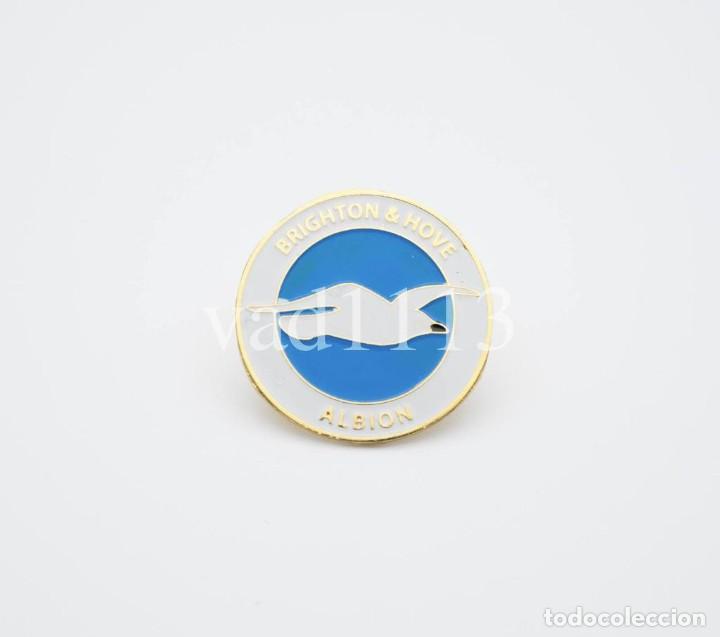 Collezionismo sportivo: Badge Pin: European football clubs England FC Brighton & Hove Albion