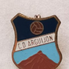 Colecionismo desportivo: PIN FUTBOL - TENERIFE - SAN CRISTOBAL DE LA LAGUNA - CD ARGUIJON - AGUJA. Lote 218949171