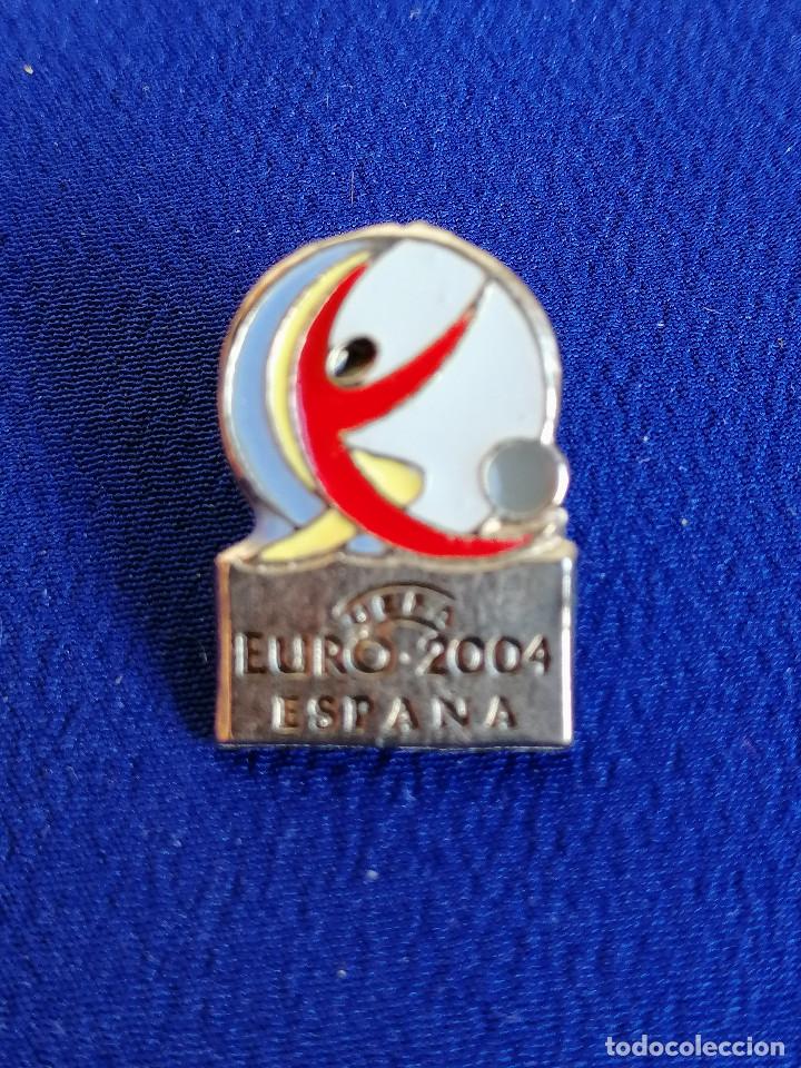 Coleccionismo deportivo: PIN UEFA 2004 ESPA&Ntilde;A - Foto 2