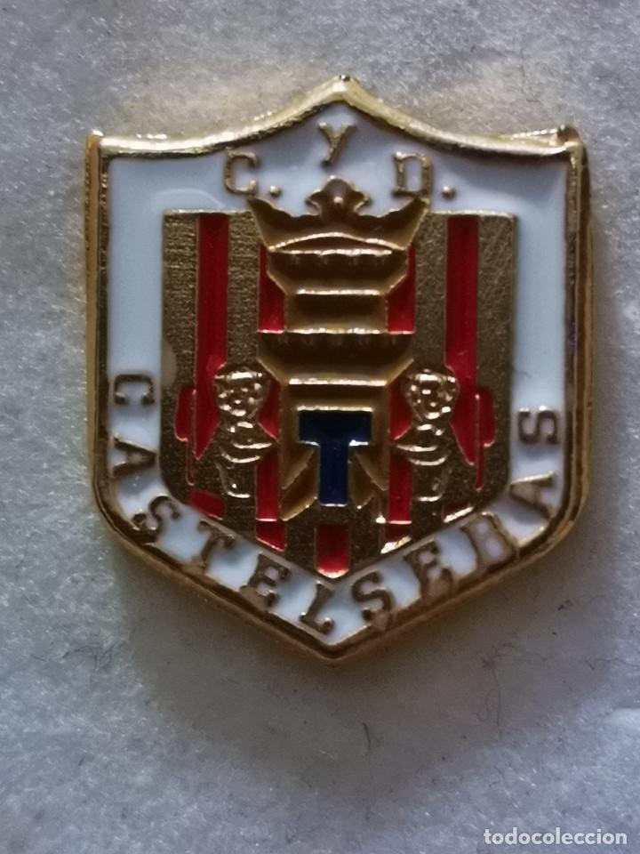 Coleccionismo deportivo: PIN FUTBOL - TERUEL - CASTELSERAS - C y D CASTELSERAS