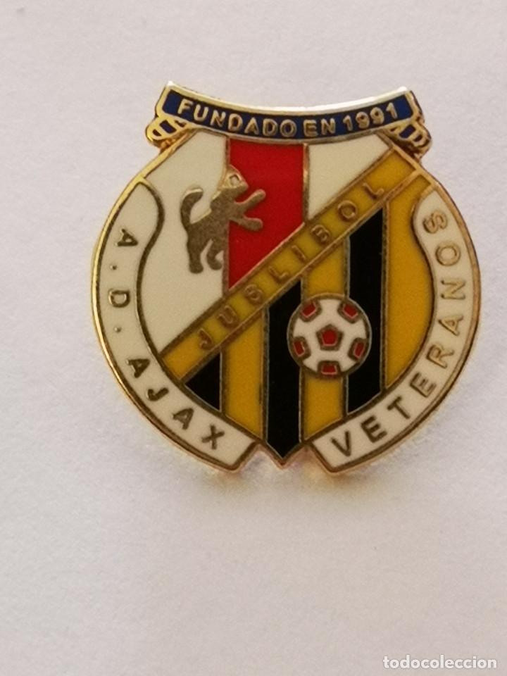Collezionismo sportivo: PIN FUTBOL - ZARAGOZA - AD AJAX VETERANOS