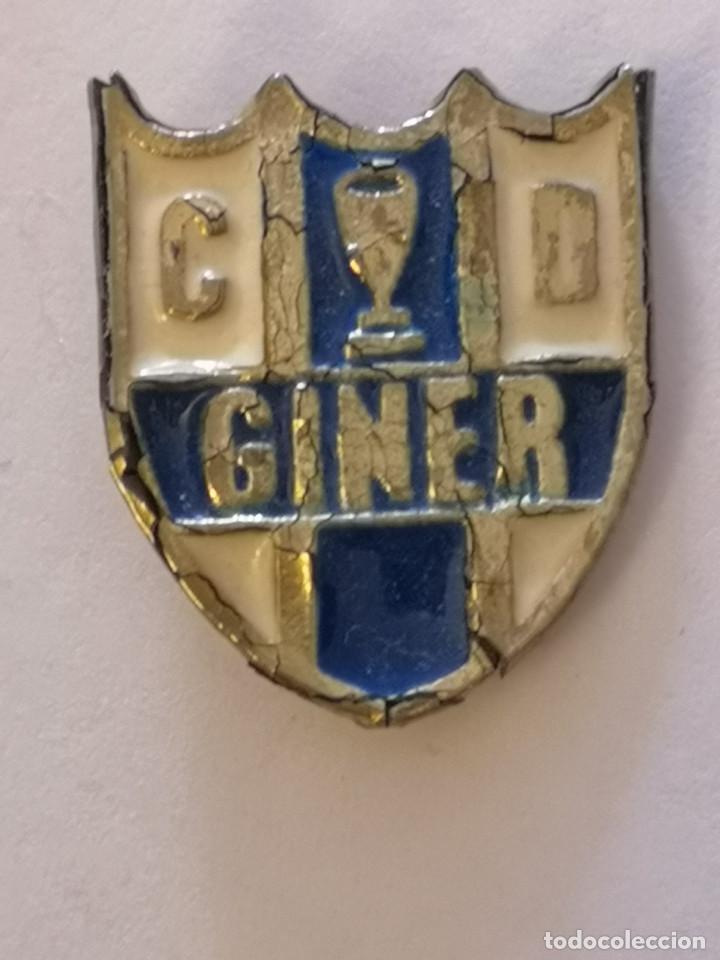 Colecionismo desportivo: PIN FUTBOL - ZARAGOZA - CD GINER