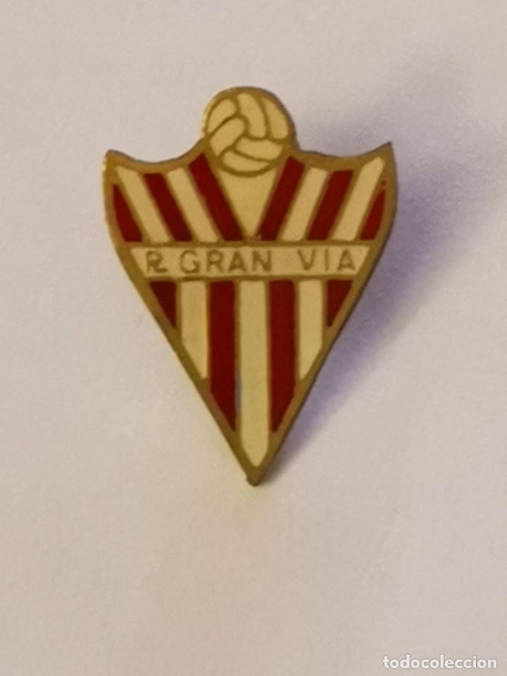 Sammelleidenschaft Sport: PIN FUTBOL - ZARAGOZA - RECREATIVO GRAN VIA
