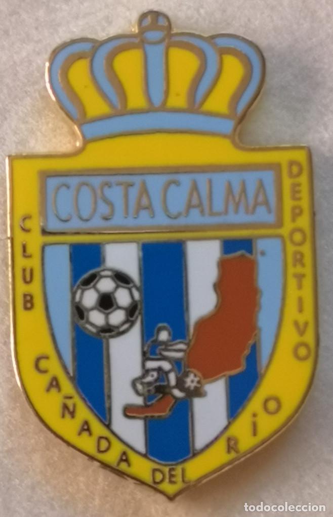 Sammelleidenschaft Sport: PIN FUTBOL - FUERTEVENTURA - PAJARA - COSTA CALMA - CD CA&Ntilde;ADA DEL RIO