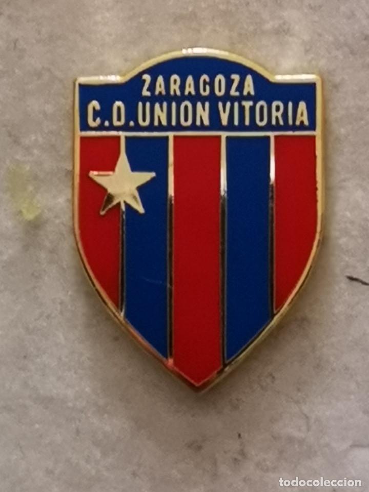 Sammelleidenschaft Sport: PIN FUTBOL - ZARAGOZA - CD UNION VITORIA