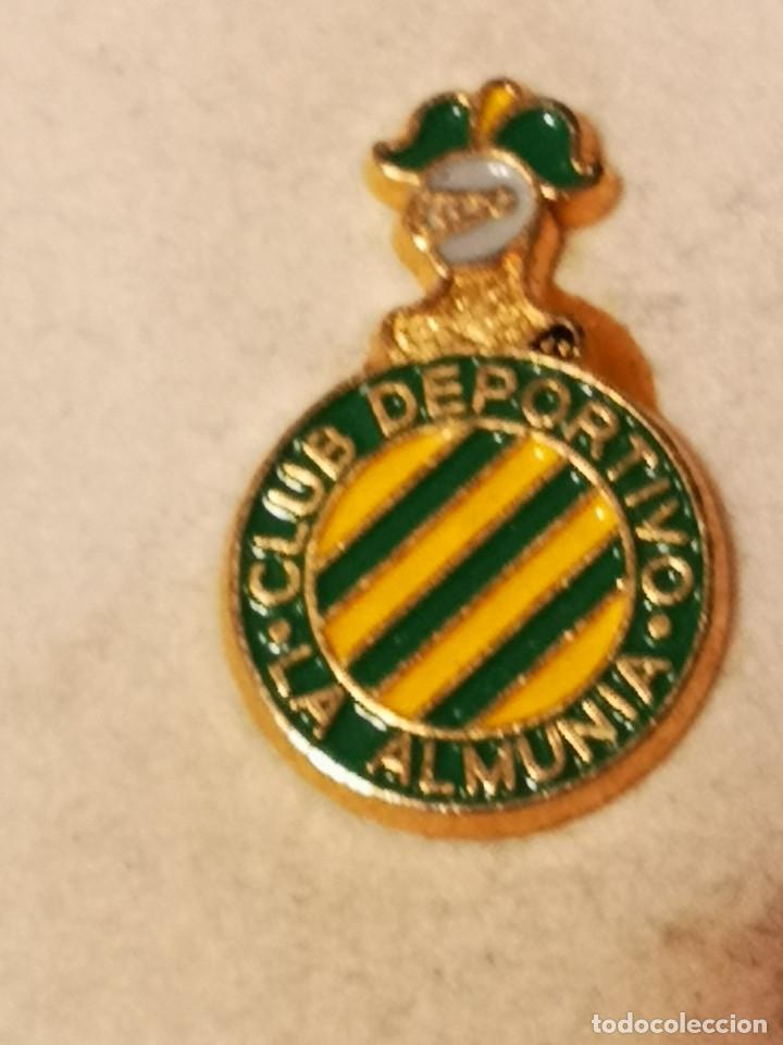 Colecionismo desportivo: PIN FUTBOL - ZARAGOZA - LA ALMUNIA DE DO&Ntilde;A GODINA - CD LA ALMUNIA
