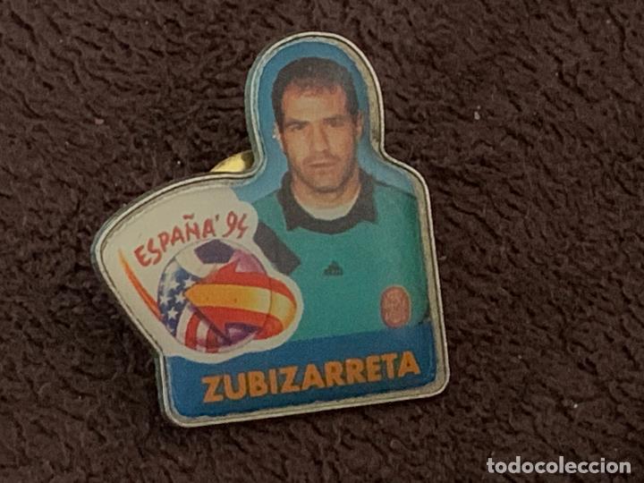 Collezionismo sportivo: PIN DE F&Uacute;TBOL JUGADOR ZUBIZARRETA (F.C. BARCELOANA Y SELECCI&Oacute;N ESPA&Ntilde;OLA)