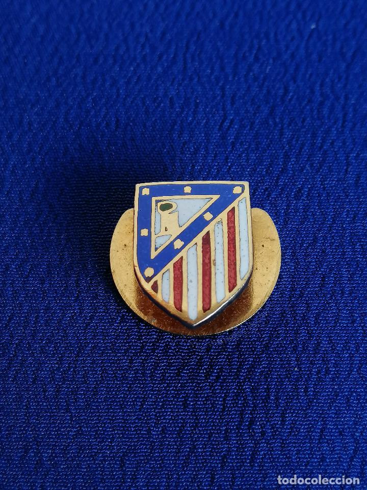 Coleccionismo deportivo: ATLETICO DE MADRID (OJAL) - Foto 1