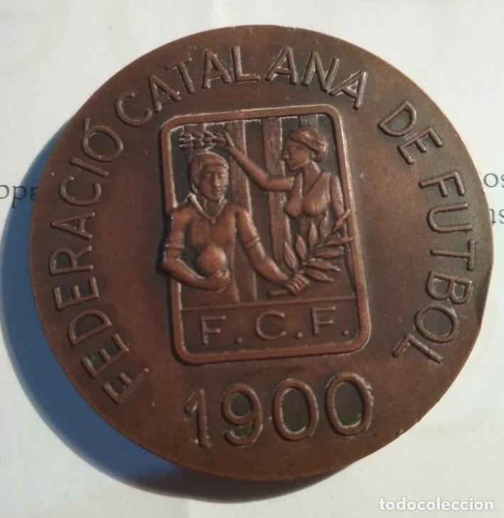Coleccionismo deportivo: Medallon de futbol - federaci&oacute; catalana 1975