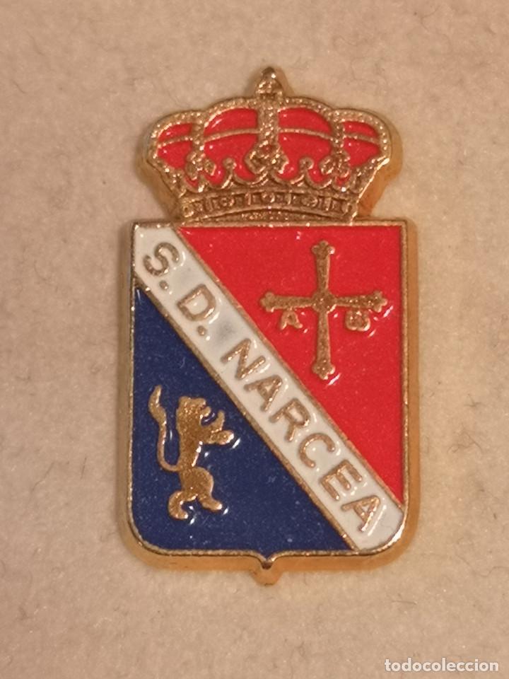Collezionismo sportivo: PIN FUTBOL - ASTURIAS - CANGAS DE NARCEA - SD NARCEA